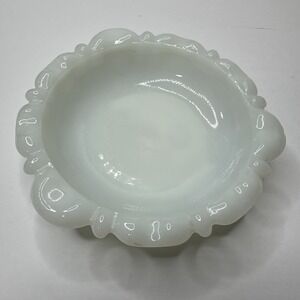 Anchor Hocking Milk Glass Ashtray‎ W142 Trinket Jewelry Dish Mid Century Vintage